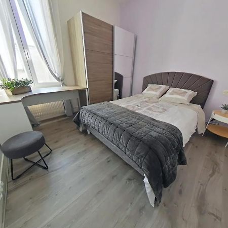 דירות ריימס Logement Place D'Erlon Hypercentre Avec Balcon מראה חיצוני תמונה